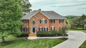 1041 Brockland Ct, Forest, VA 24551