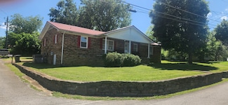 110 E Ward St, Centerville, TN 37033