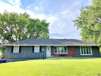 119 Vista View Ct, Ozawkie, KS 66070