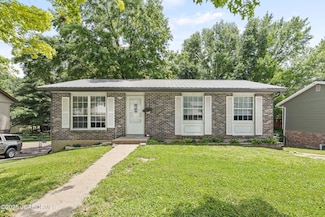 5011 Shady Ln, Jefferson City, MO 65109