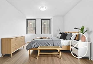 15 Park Row Unit 8P, New York, NY 10038