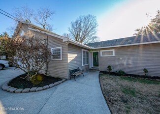 127 Euclid Cir, Oak Ridge, TN 37830