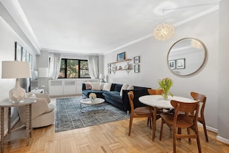181 E 73rd St Unit 2 B, New York, NY 10021