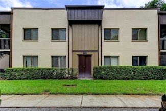 11720 Raintree Dr Unit D, Temple Terrace, FL 33617