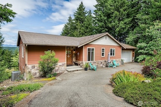 280 E Spruce St, Union, WA 98592