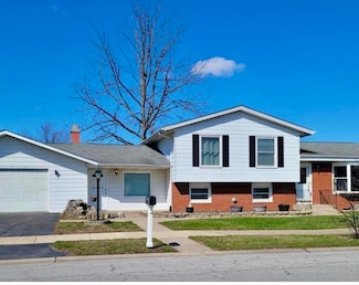 31 Monticello Dr, Dyer, IN 46311