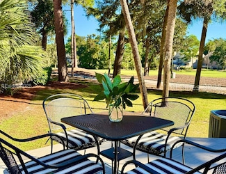 113 Shipyard Dr Unit 130, Hilton Head Island, SC 29928