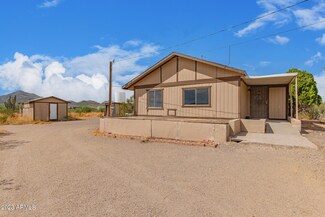 1059 W Wolftrap Rd, New River, AZ 85087
