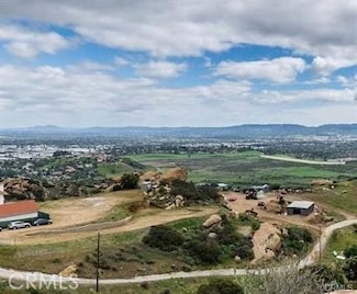 501 Thompson, Chatsworth, CA 91311
