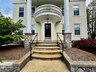 98 Pennacook St Unit 4, Manchester, NH 03104