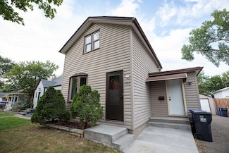 1767 Field Ave, Saint Paul, MN 55116