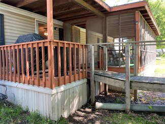 710 Labrea Dr, Sulphur, OK 73086