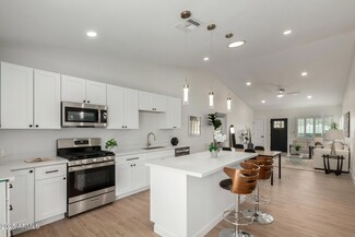 9810 N 2nd Way, Phoenix, AZ 85020