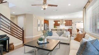 2013 Kingwood Rd, Rohnert Park, CA 94928