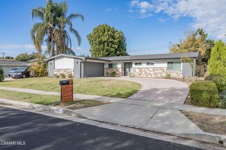 23809 Bessemer St, Woodland Hills, CA 91367