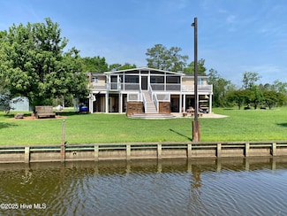 2831 Whichards Beach Rd, Chocowinity, NC 27817