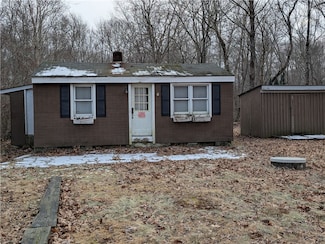 119 E Killingly Rd, Foster, RI 02825