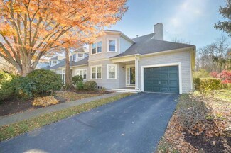 32 Country Way, South Dartmouth, MA 02748
