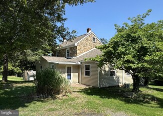 39 School Ln, Norristown, PA 19403