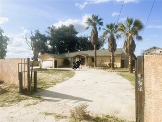 18140 Stockdale Hwy, Bakersfield, CA 93314