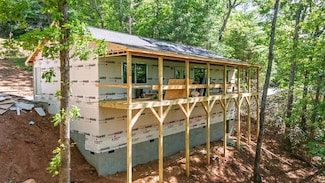 84 Fox Ridge Cir, Franklin, NC 28734