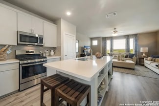 6446 Babcock Rd, San Antonio, TX 78249