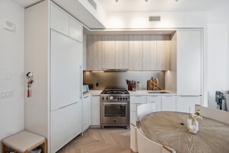 29-18 41st Ave Unit 10-A, Long Island City, NY 11101