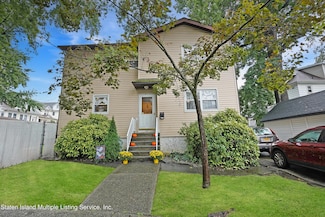 386 College Ave, Staten Island, NY 10314