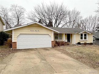 1431 Glenlea Dr, Maryland Heights, MO 63043