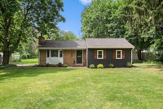 1945 Wilson Ave NW, Grand Rapids, MI 49534