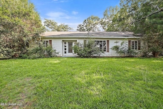 6201 N McRaven Rd, Jackson, MS 39209