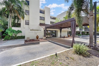 106 Lake Emerald Dr Unit 315, Oakland Park, FL 33309