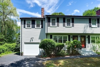 17 Evergreen St Unit A, Medway, MA 02053