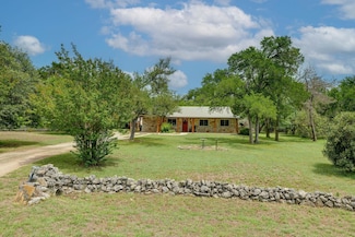 418 Grand Prairie Cir, Dripping Springs, TX 78620