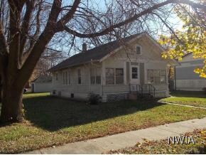 1201 5th St, Onawa, IA 51040