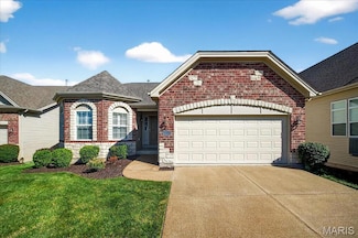 1218 Emerald Gardens Dr, Saint Peters, MO 63376