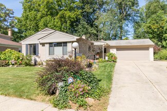 2883 Pebble Creek Dr, Ann Arbor, MI 48108