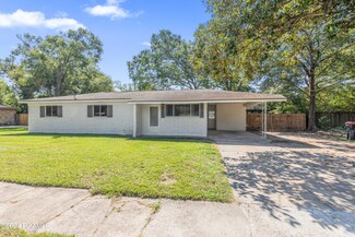 110 Birch Dr, Lafayette, LA 70506