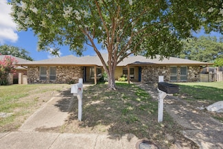 7641 Dentcrest Dr, Dallas, TX 75254