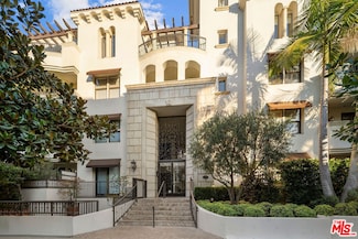 122 N Clark Dr Unit 302, West Hollywood, CA 90048