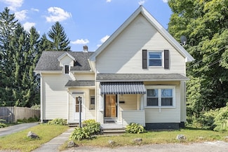 42 Branch St, Clinton, MA 01510