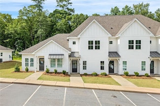 630 Village Dr Unit 15, Opelika, AL 36801