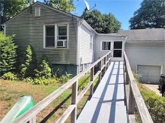 6 Laguna Rd, Carmel, NY 10512