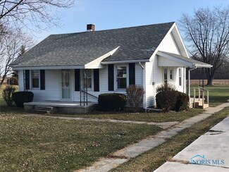 6069 N Humphrey Rd, Oak Harbor, OH 43449