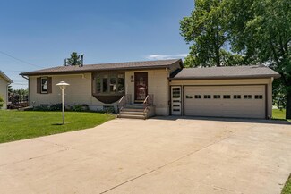 328 1st St NW, Byron, MN 55920