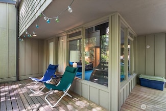 296 E Pointes Dr E, Shelton, WA 98584