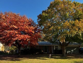 5427 Brookview Rd, Rockford, IL 61107