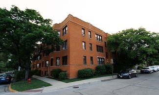 644 Harrison St Unit 1, Oak Park, IL 60304