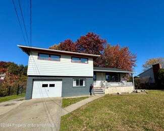 415 Kennedy Dr, Archbald, PA 18403