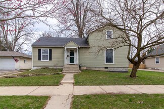 409 Wilkinson St, Chelsea, MI 48118